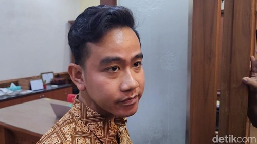 Gibran Rakabuming Raka di Balai Kota Solo, Selasa (19/3/2024).