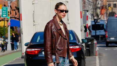 Foto: 8 Sneakers Terpopuler di Kalangan Selebriti, Gigi Hadid-Kendall Jenner