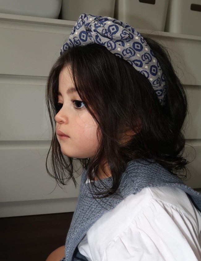 Dipotret dari arah manapun baby Guzel memang tetap terlihat cantik dan menggemaskan, seperti dalam fotonya yang satu ini. Foto: Instagram/@marginw