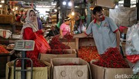 Lalu perlahan turun menjadi Rp 60.000 per kilogram dan kini menjadi berkisar Rp 40.000 - 45.000 per kilogram.