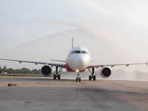 Pesawat AirAsia Sempat Berputar-putar Sebelum Mendarat di Aceh, ini Penyebabnya