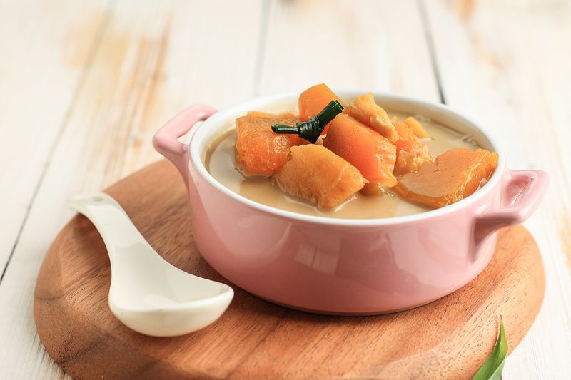 ilustrasi kolak pisang ilustrasi kolak pisang