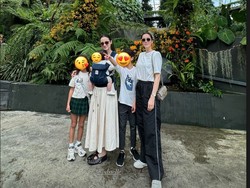 7 Foto Terbaru Julie Estelle yang Sudah Jadi Ibu, Liburan Sambil Momong Anak