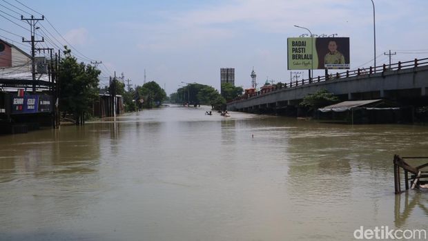 Kondisi terkini banjir di Karanganyar, Demak, Selasa (19/3/2024) siang.