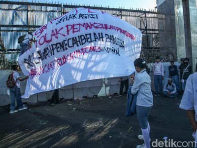 Lagi, Massa Pelajar Kembali Serukan Tolak Hak Angket di DPR