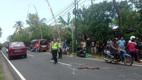 Lakalantas di Jalan Antosari-Pupuan, Desa Tiyinggading, Kecamatan Selemadeg Barat (Selbar), Tabanan. (Dok. Polres Tabanan)
