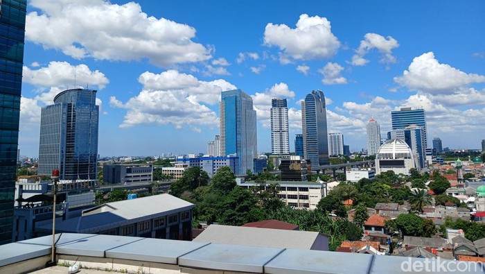 Puncak Kemarau di Jakarta Diprediksi Juni, DLH Bahas Penanganan Polusi