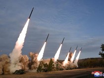 Korut Tembakkan Artileri dalam Latihan Militer