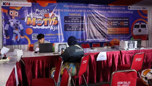 Layanan angkutan Motor Gratis (Motis) arus mudik Idul Fitri 2024 menggunakan kereta api.
