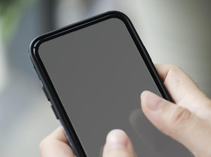 10 Cara Menghilangkan Jamur di HP, Auto Hilang!