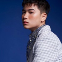 Sebelumnya adik Kenzo Wibowo itu jarang tersorot kamera. Kini tampaknya ia sudah mulai aktif menggunakan akun Instagramnya. Foto: Instagram/@marco.wibowo