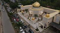 Masjid yang memiliki keunikan arsitektur menyerupai Masjid Al-Aqsa tersebut diresmikan tahun 2021 dan ramai dikunjungi muslim setempat untuk beribadah pada bulan Ramadan.