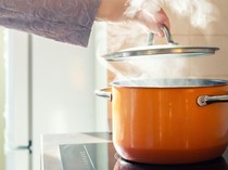 5 Trik Masak Pakai Air yang Praktis dan Bikin Masakan Lebih Enak