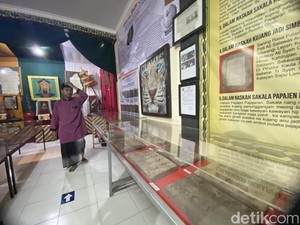 Prasasti Batu Kujang di Sukabumi yang Pikat Wisatawan Belanda-Kanada