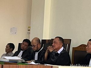 Kondisikan PPK, Anggota KPU Wonosobo Dituntut 1 Tahun 3 Bulan