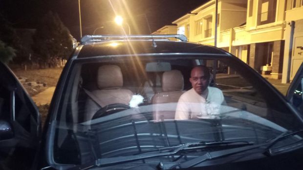 Penampakan mobil eks Wali Kota Pangkalpinang, Maulan Aklil usia dilempar batu.