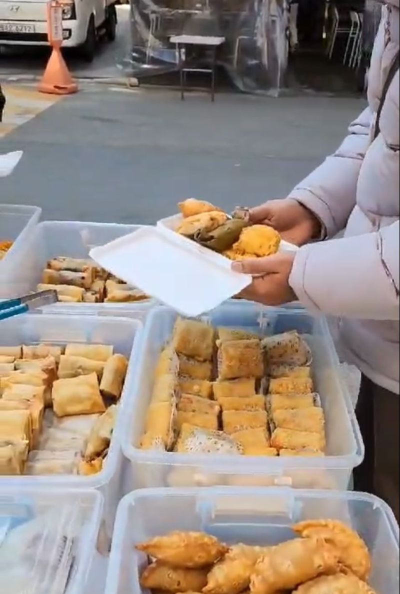 penjual takjil di Korea Selatan