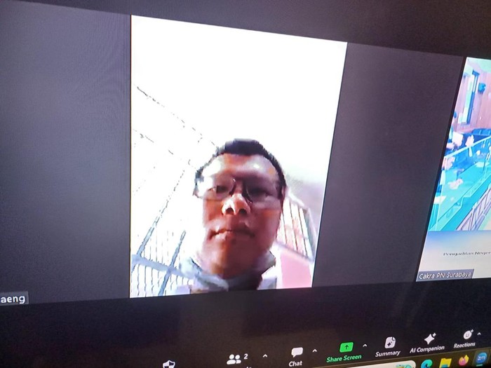 Ronald Tannur terdakwa pembunuhan kekasihnya Dini Sera Afrianti saat mengikuti sidang di PN Surabaya