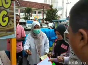 Cegah Bahan Berbahaya, BPOM Sidak Penjual Takjil Alun-alun Pasuruan