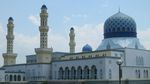 Terpukau Indahnya Masjid Terapung di Malaysia