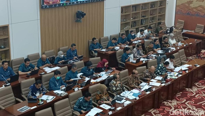 Teten Lapor ke DPR Produk UMKM Dominasi Katalog Pemerintah
