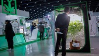 Setelah Thailand menjadi negara pertama di Asia Tenggara yang membebaskan penggunaan obat-obatan pada tahun 2018, dan kemudian penggunaan rekreasional pada tahun 2022, puluhan ribu toko ganja bermunculan dalam industri yang diproyeksikan bernilai hingga $1,2 miliar pada tahun depan.  