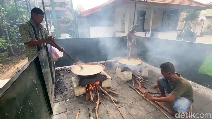 Tradisi Bubur Suro Sunan Bonang Tradisi Bubur Suro Sunan Bonang