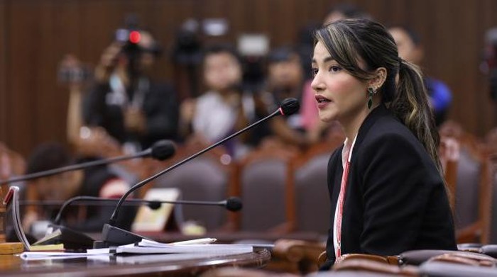 Tsania Marwa Saksi Pemohon memberikan keterangan pada sidang lanjutan pengujian Kitab Undang-Undang Hukum Pidana 1946, pada Senin (18/3/2024) di Ruang Sidang MK. (Foto Humas MK/Ifa)