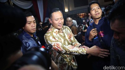 Airlangga, Zulhas dan AHY Sambangi Rumah Prabowo Jelang Pengumuman KPU