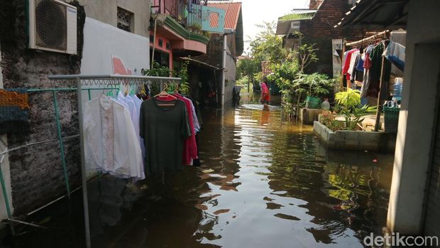 Kondisi banjir di Dukuh Tanggulangin Desa Jati Wetan Kecamatan Jati, Kudus, Rabu (20/3/2024).