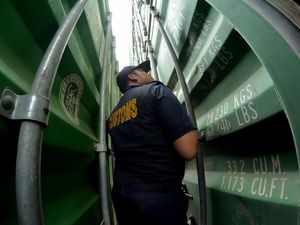 Bea Cukai Beri Izin Fasilitas Gudang Berikat Produsen Baja Ringan