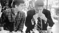 Bagi banyak orang, kentang goreng Prancis pada dasarnya adalah makanan Amerika. Ini ada hubungannya dengan laporan terkait presiden Amerika ketiga, Thomas Jefferson yang menemukan kentang goreng pada tahun 1780-an. Foto: love food