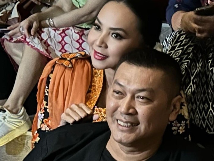 Kebersamaan Dewi Gita dengan Donny Kesuma.