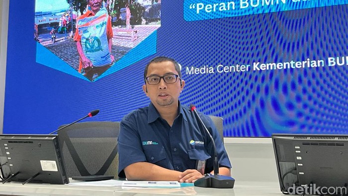 Direktur Utama ID Food Frans Marganda dalam konferensi pers ketersediaan pangan jelang Lebaran di Kementerian BUMN, Jakarta Pusat, Rabu (20/3/2024).