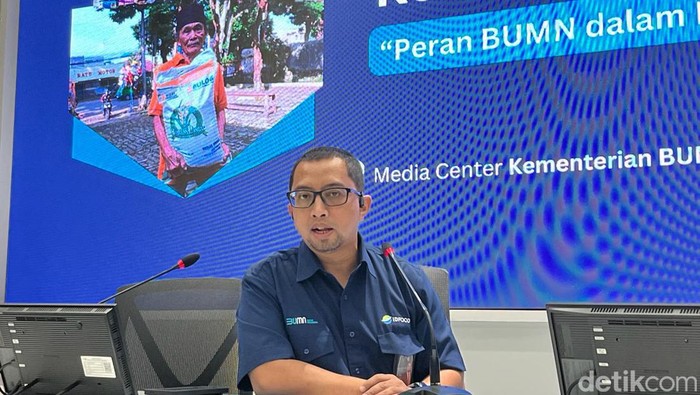Direktur Utama ID Food Frans Marganda dalam konferensi pers ketersediaan pangan jelang Lebaran di Kementerian BUMN, Jakarta Pusat, Rabu (20/3/2024).