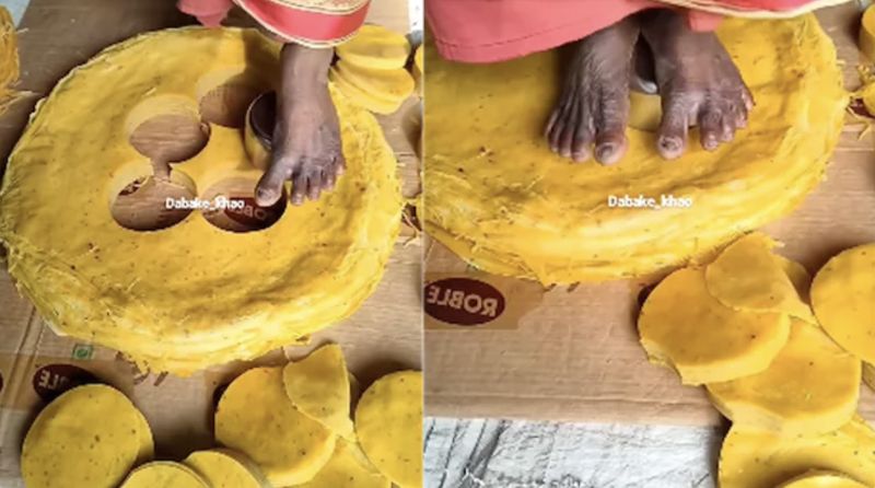 Duh! Adonan Roti Renyah di India Ini Diinjak Kaki Telanjang