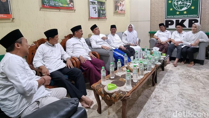 Eri sowan ke PKB Surabaya