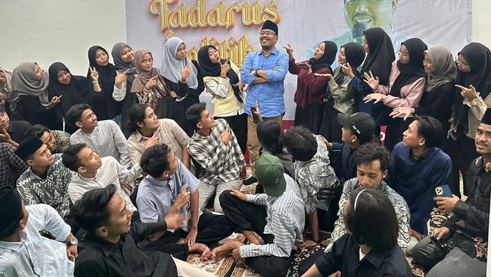 Gus Sadad tadarus politik