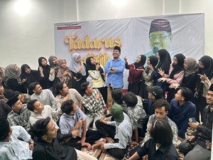 Gelar Tadarus Politik, Gus Sadad Beri Pesan Ini ke Mahasiswa di Surabaya