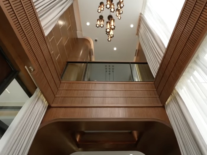 Keren! Potret Dapur di Rumah Baru Luna Maya Berkonsep Modern Tropis