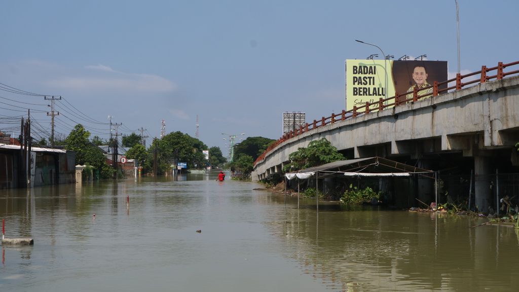 Kondisi genangan banjir di ruas jalan Karanganyar Demak, Rabu (20/3/2024). (Dok. Detikjateng/Dian Utoro Aji)