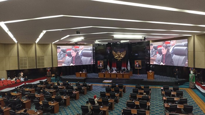 Legislator PDIP Agustina H atau Tina Toon