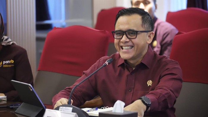 MenPAN-RB Abdullah Azwar Anas