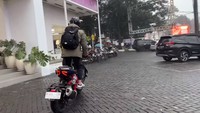 Setelah menghabiskan waktu semalaman bersama teman-teman di penginapan, Ariel kemudian pulang ke Jakarta. Sebab, dia mengaku ada kerjaan yang harus dituntaskan di sana. Foto: Doc. Ariel Noah.