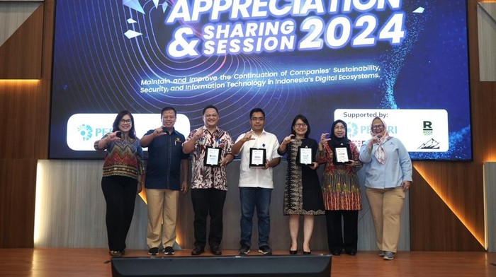 PDS Apresiasi Perusahaan Pengguna Meterai Elektronik PT Peruri Digital Security (PDS) yang merupakan anak perusahaan dari Peruri, juga sebagai salah satu distributor resmi meterai elektronik dan produk-produk digital Peruri mengadakan Appreciation and Sharing Session 2024 bagi perusahaan pemungut dan pengguna meterai elektronik pada Rabu, 6 Maret 2024.