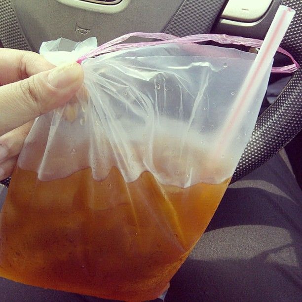 Pembeli Ini Diusir dari Kopitiam Karena Pesan Minuman Dibawa Pulang