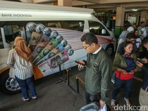 Penukaran Uang Baru Kini Ada di Pasar Pramuka