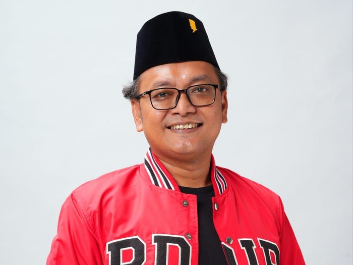 Politisi PDIP Guntur Romli