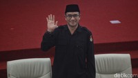 Sebagai informasi, KPU resmi menetapkan Keputusan KPU terkait hasil pemilu 2024. Keputusan itu bernomor 360/2024. Rapat pleno sempat di skors.