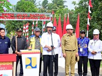 Resmikan Jalan Rp 648 M di Kalimantan, Jokowi Pesan Hal Ini